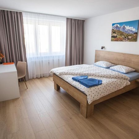 City Apartment โปปรัด ภายนอก รูปภาพ